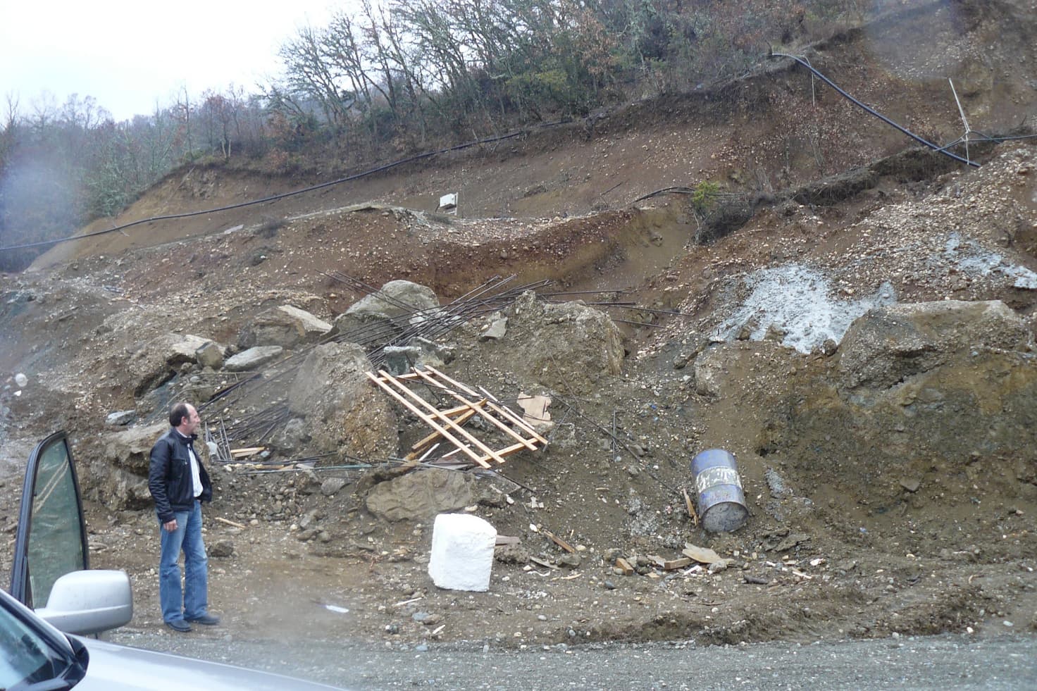 Restoration of an unstable slope and final configuration of the left branch of the tunnel entrance – Section 4.1.2s (Karatzas Tunnel) of the Egnatia Odos