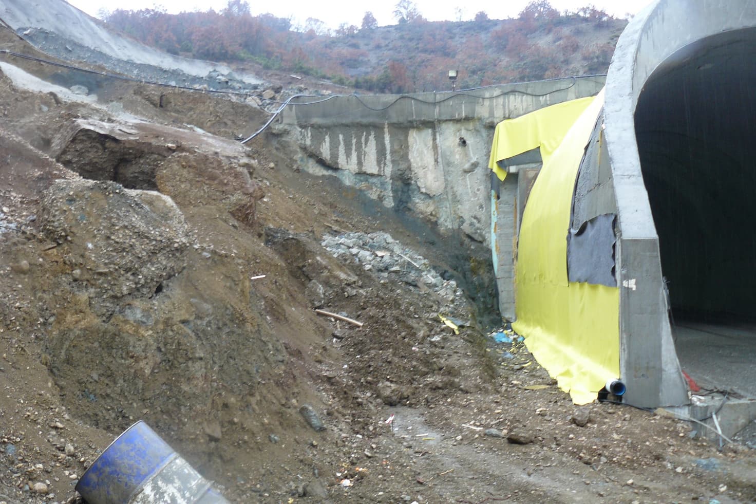 Restoration of an unstable slope and final configuration of the left branch of the tunnel entrance – Section 4.1.2s (Karatzas Tunnel) of the Egnatia Odos
