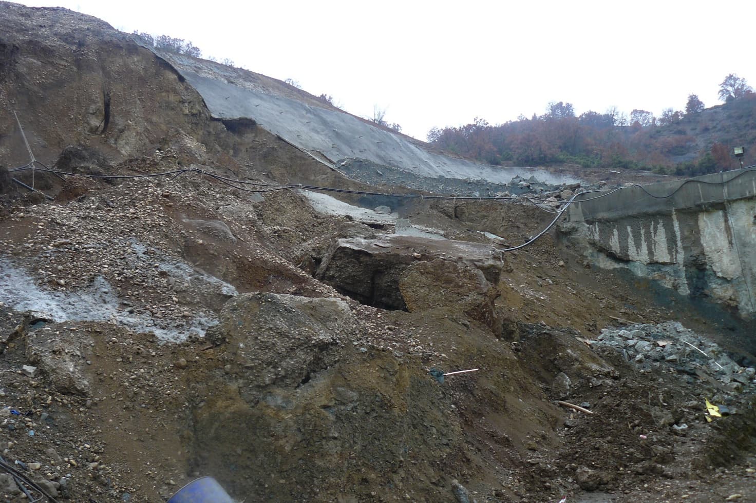 Restoration of an unstable slope and final configuration of the left branch of the tunnel entrance – Section 4.1.2s (Karatzas Tunnel) of the Egnatia Odos